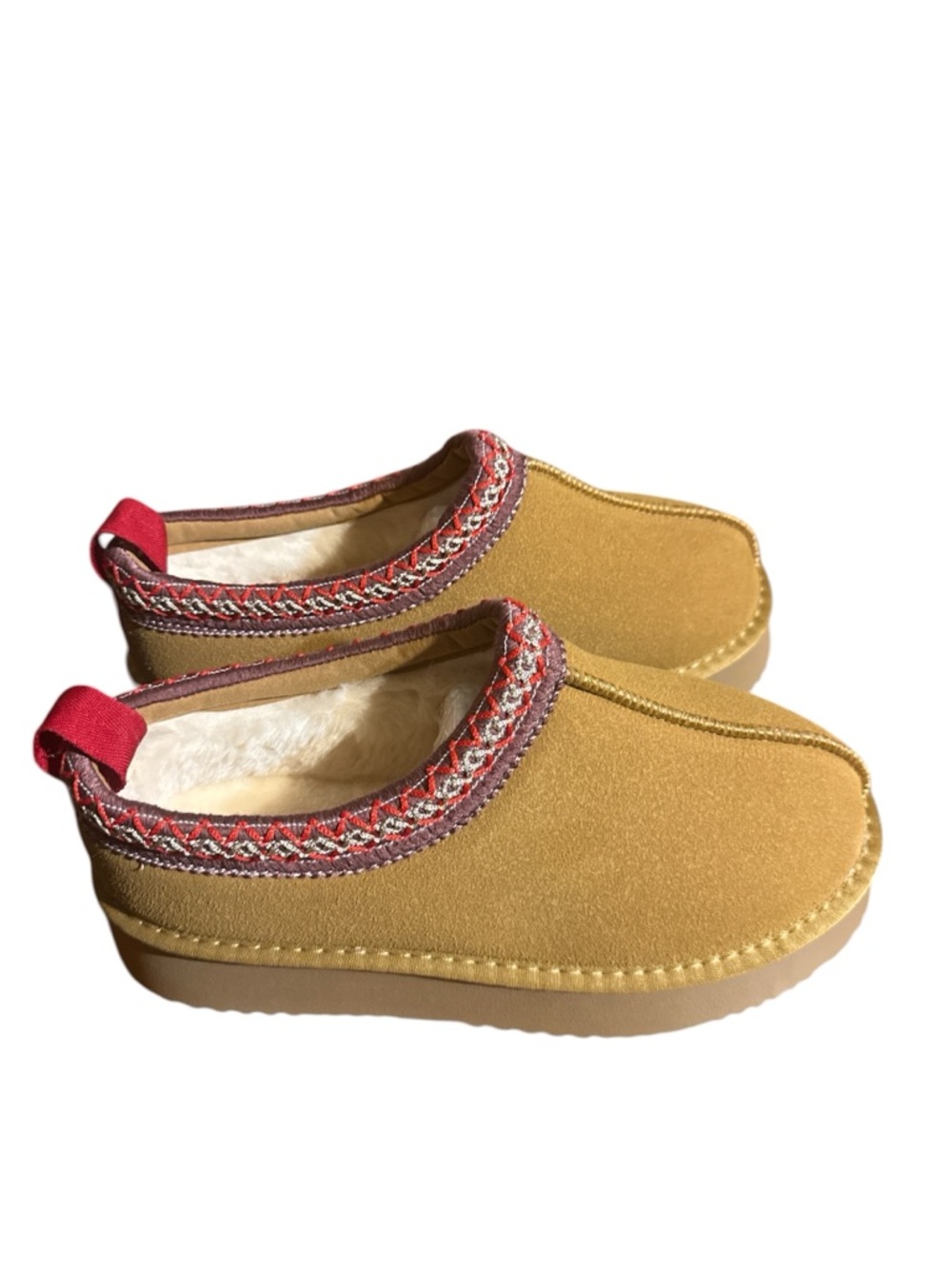 Cozy Slip-On Shoes in Mustard with Red Accents size 41=10.5